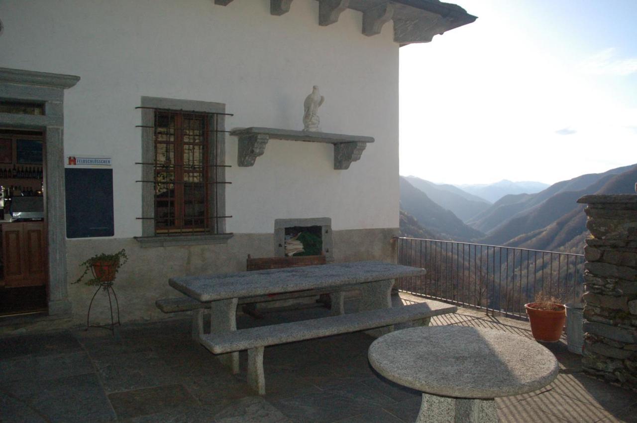 Palazzo Gamboni Swiss Historic Hotel Comologno Bagian luar foto
