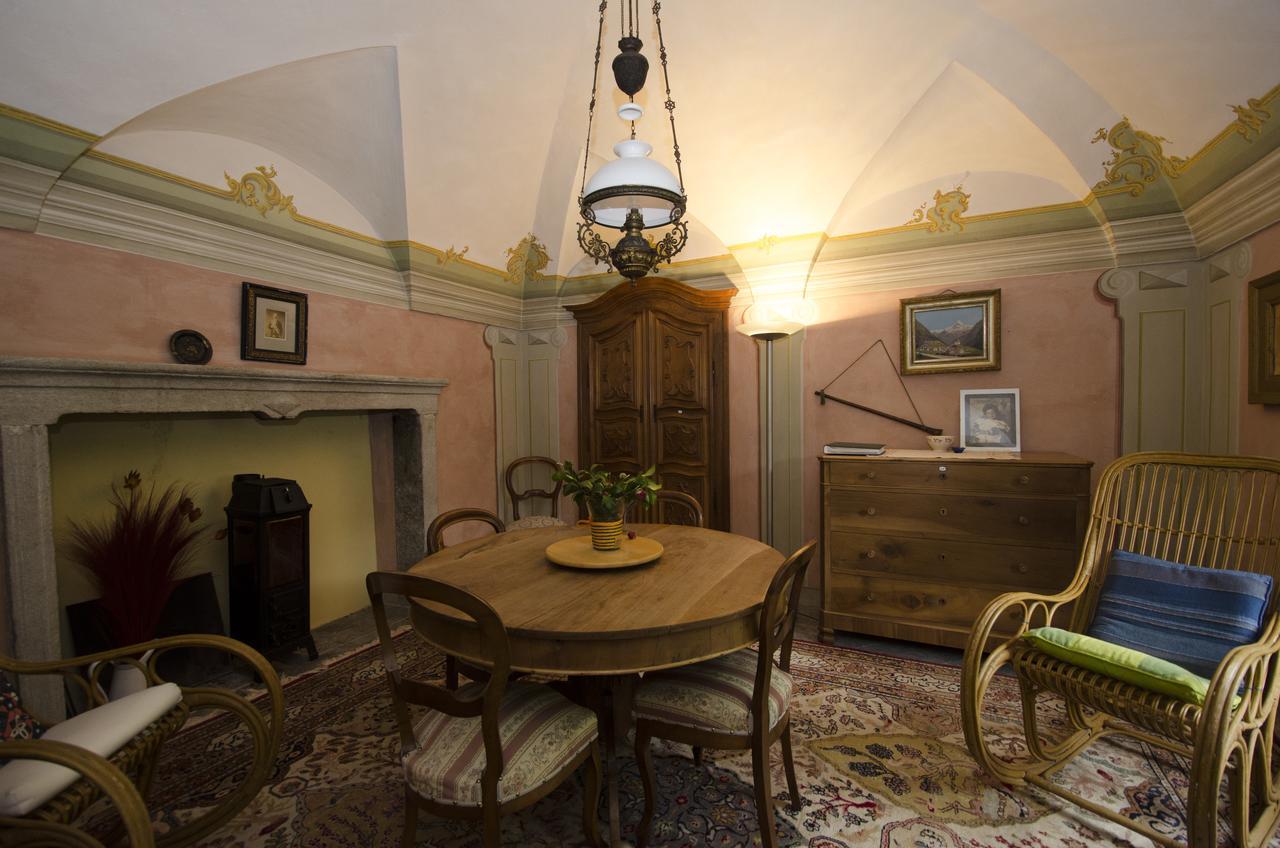 Palazzo Gamboni Swiss Historic Hotel Comologno Bagian luar foto